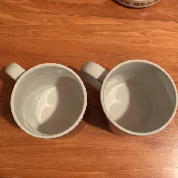 Pair of Wintertime Snowman Mugs Coffee Cups Perfect Condition Used for Display - Picture 3 of 6